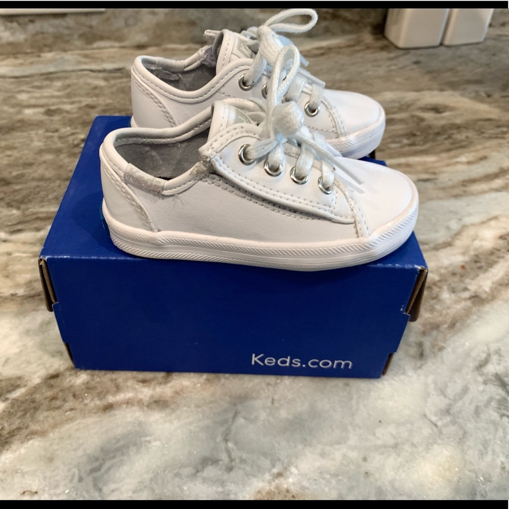 Toddler 4.5 Velcro Keds white